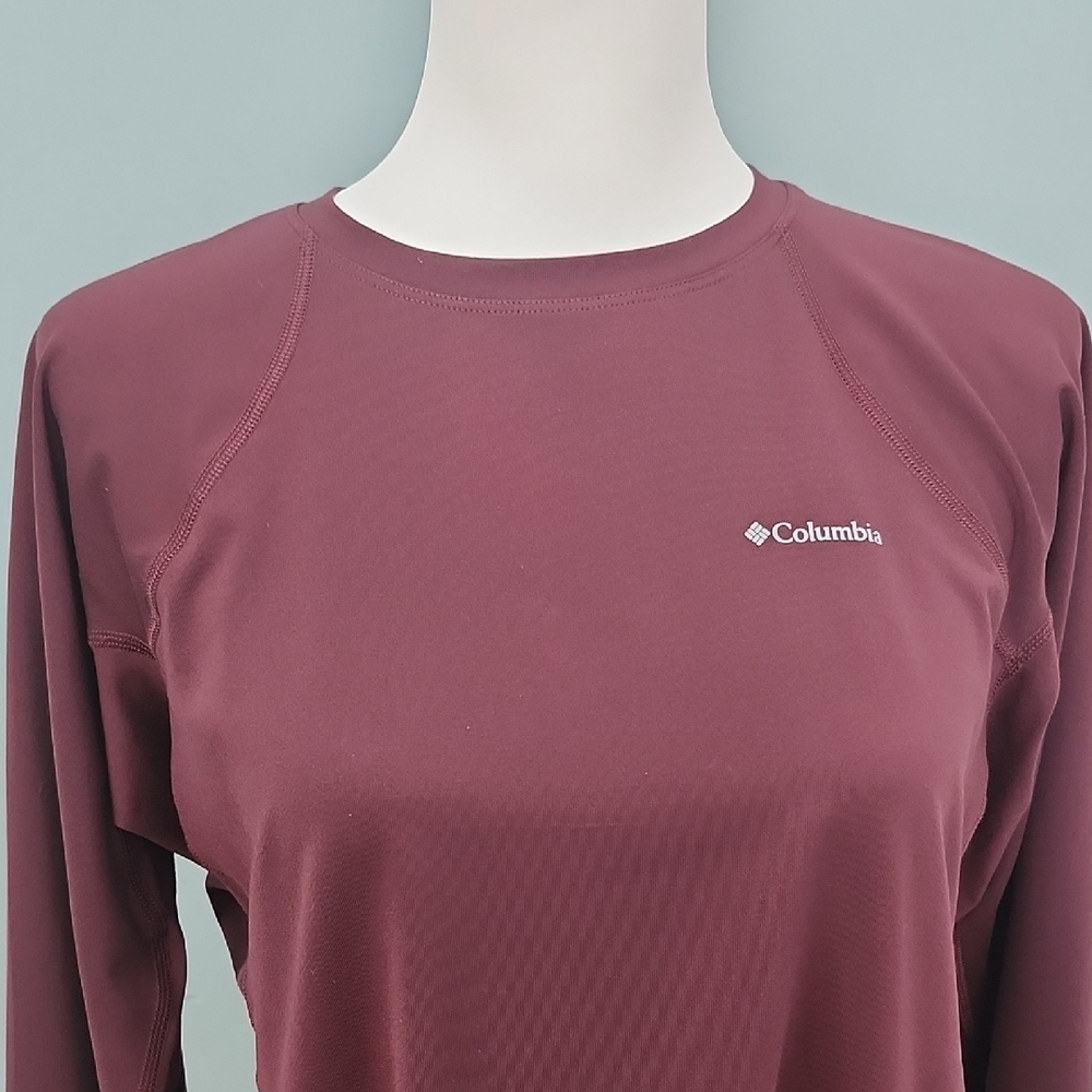 Columbia Women's Maroon Long Sleeve Top OMNI HEAT Material